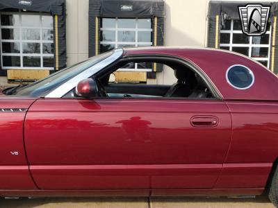 2004 Ford Thunderbird