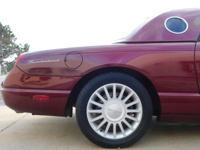 2004 Ford Thunderbird