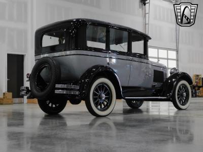 1928 Studebaker Dictator