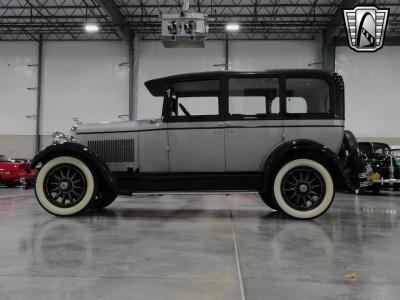 1928 Studebaker Dictator