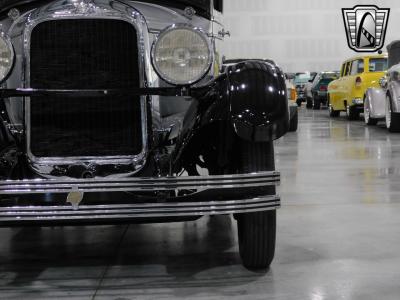 1928 Studebaker Dictator