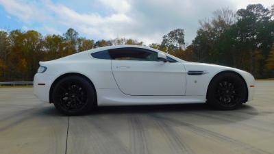 2011 Aston Martin Vantage