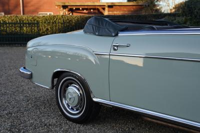 1958 Mercedes - Benz 220 S Convertible