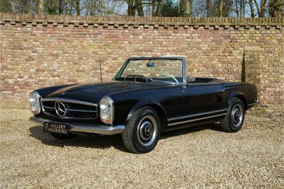 1966 Mercedes - Benz SL 230 Pagode