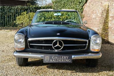 1966 Mercedes - Benz SL 230 Pagode