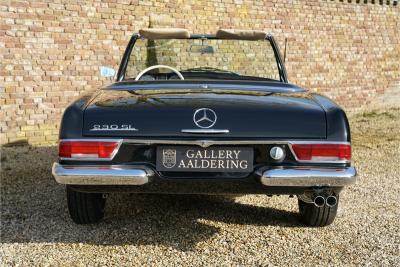 1966 Mercedes - Benz SL 230 Pagode