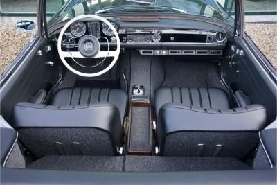 1966 Mercedes - Benz SL 230 Pagode