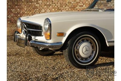 1970 Mercedes - Benz SL 280 Pagode