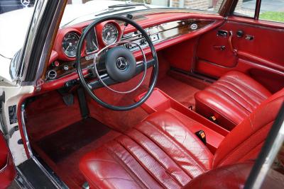 1970 Mercedes - Benz 280 SE 3.5 W111