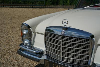 1970 Mercedes - Benz 280 SE 3.5 W111