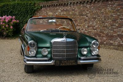 1964 Mercedes - Benz 220 SE W111