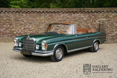 1964 Mercedes - Benz 220 SE W111