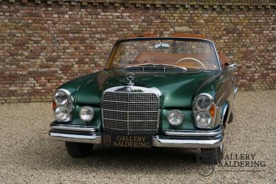 1964 Mercedes - Benz 220 SE W111