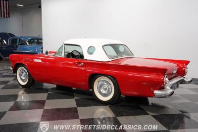 1957 Ford Thunderbird