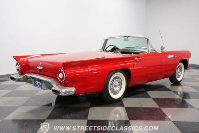 1957 Ford Thunderbird