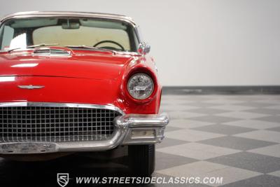 1957 Ford Thunderbird