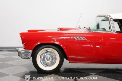 1957 Ford Thunderbird