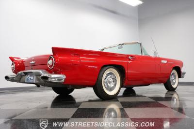 1957 Ford Thunderbird