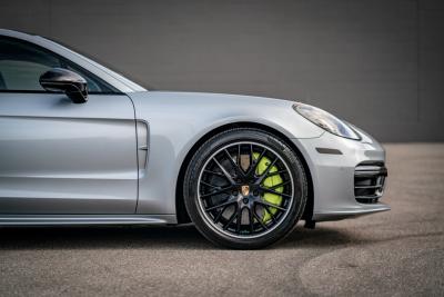 2020 Porsche Panamera Turbo S E-Hybrid