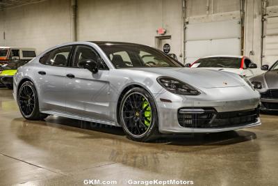 2020 Porsche Panamera Turbo S E-Hybrid