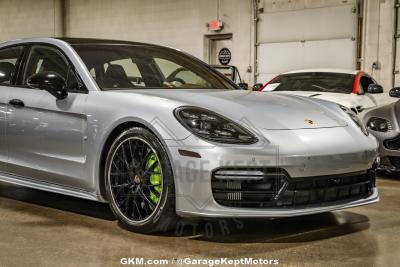 2020 Porsche Panamera Turbo S E-Hybrid