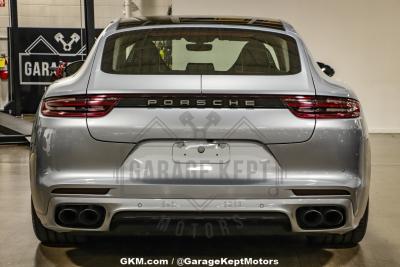 2020 Porsche Panamera Turbo S E-Hybrid