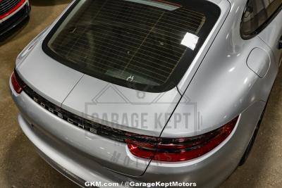 2020 Porsche Panamera Turbo S E-Hybrid