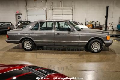 1983 Mercedes - Benz 380SEL