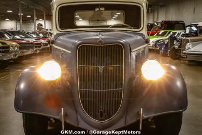 1935 Ford Model 48 Pickup