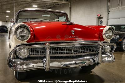 1955 Ford Fairlane Crown Victoria