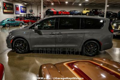 2022 Chrysler Pacifica Hybrid Limited