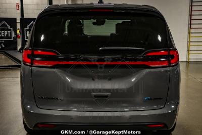 2022 Chrysler Pacifica Hybrid Limited