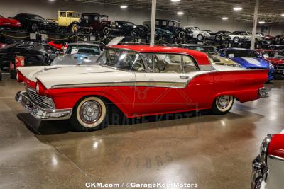 1957 Ford Fairlane 500 Skyliner