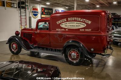 1935 Dodge High Hump Delivery