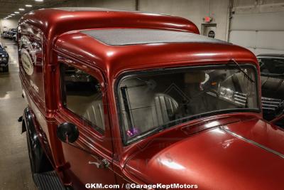 1935 Dodge High Hump Delivery