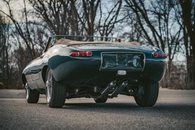 1964 Jaguar E-TYPE ROADSTER