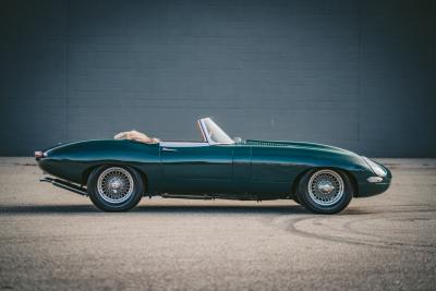 1964 Jaguar E-TYPE ROADSTER