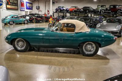 1964 Jaguar E-TYPE ROADSTER