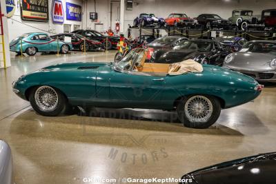 1964 Jaguar E-TYPE ROADSTER