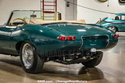 1964 Jaguar E-TYPE ROADSTER