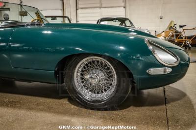 1964 Jaguar E-TYPE ROADSTER