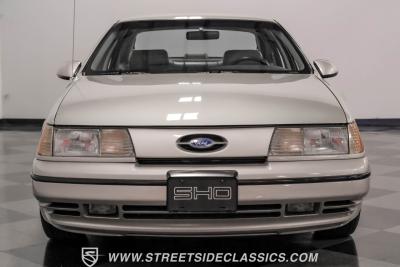 1989 Ford Taurus SHO