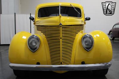 1938 Ford 2 Door Sedan