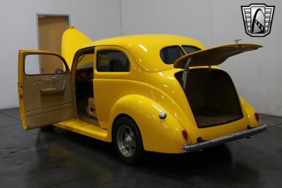 1938 Ford 2 Door Sedan