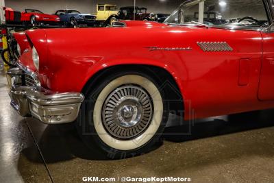 1957 Ford Thunderbird