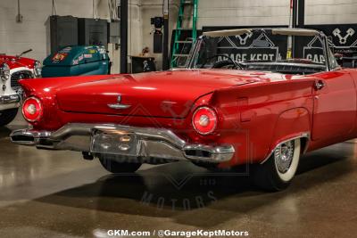 1957 Ford Thunderbird