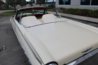 1962 Ford Thunderbird