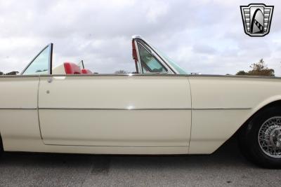 1962 Ford Thunderbird