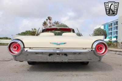 1962 Ford Thunderbird