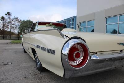 1962 Ford Thunderbird